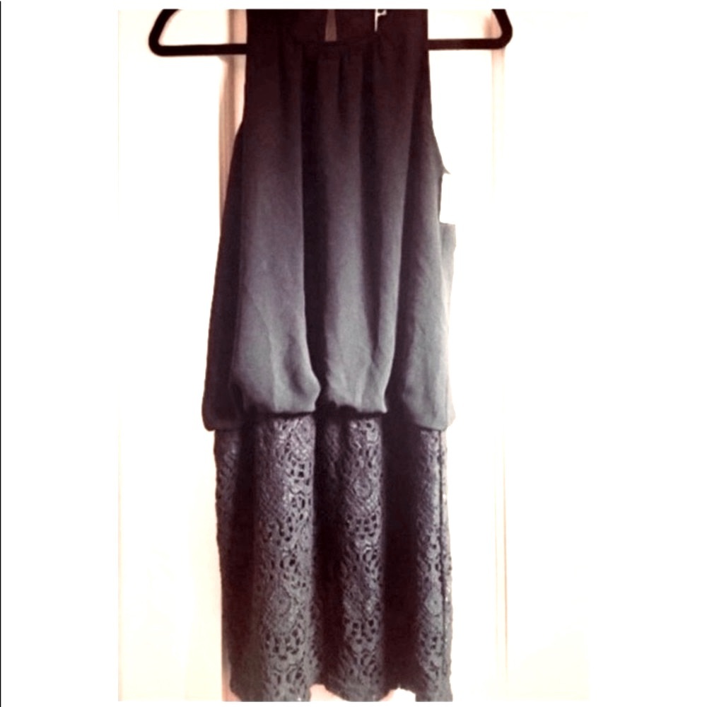 🆕 NEW WITH TAGS Black dress🌟🌟🌟